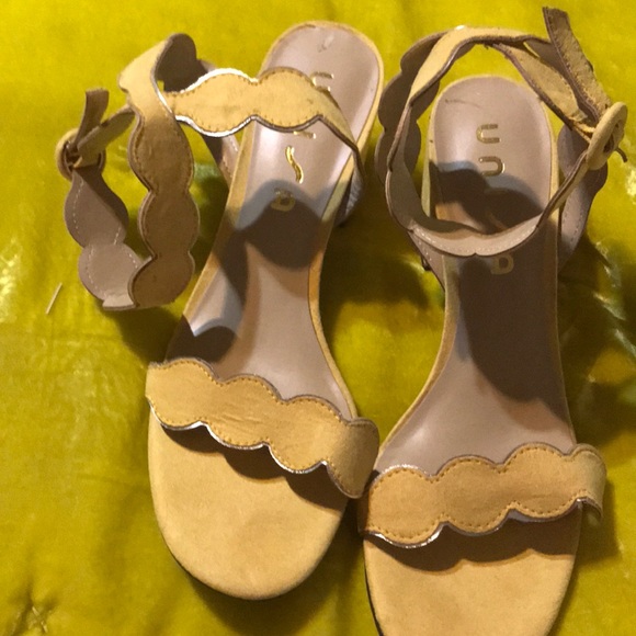 unisa yellow shoes